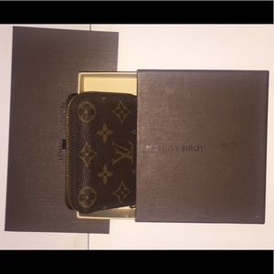 👝Authentic Louis Vuitton Monog  Wallet👝